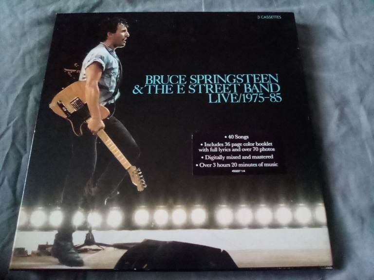 BRUCE SPRINGSTEEN LIVE 1975-85 CASSETTE BOX SET WITH 36 PAGE BOOKLET