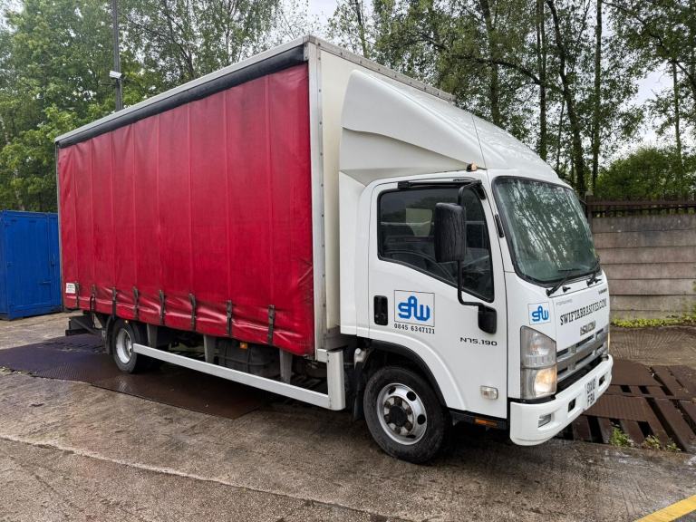 ISUZU TRUCKS FORWARD N75.190 AUTO  CURTAINSIDER , CANTILEVER LIFT