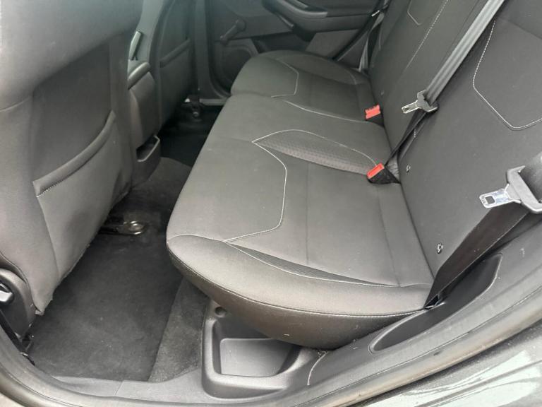 2017 Ford Focus 1.0 EcoBoost 125 Zetec Edition 5dr HATCHBACK PETROL Manual