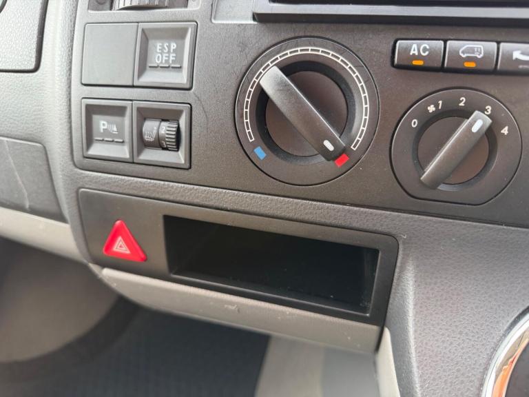 2008 Volkswagen TR-PORTER CALIF SE 174 A SE 174BHP DSG DIESEL Automatic