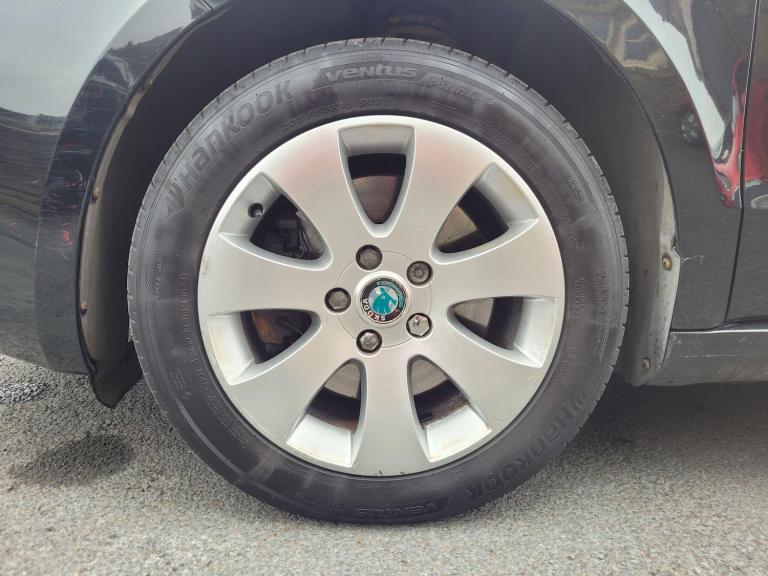 2011 Skoda Superb 2.0 TDI S DSG Euro 5 5dr ESTATE Diesel Automatic