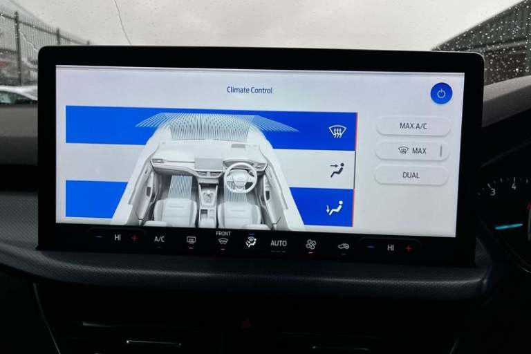 2022 Ford Focus 1.0 EcoBoost Active 5dr - 13.2 INCH DISPLAY, FRONT &amp; REAR SENSORS, CRUISE C H...