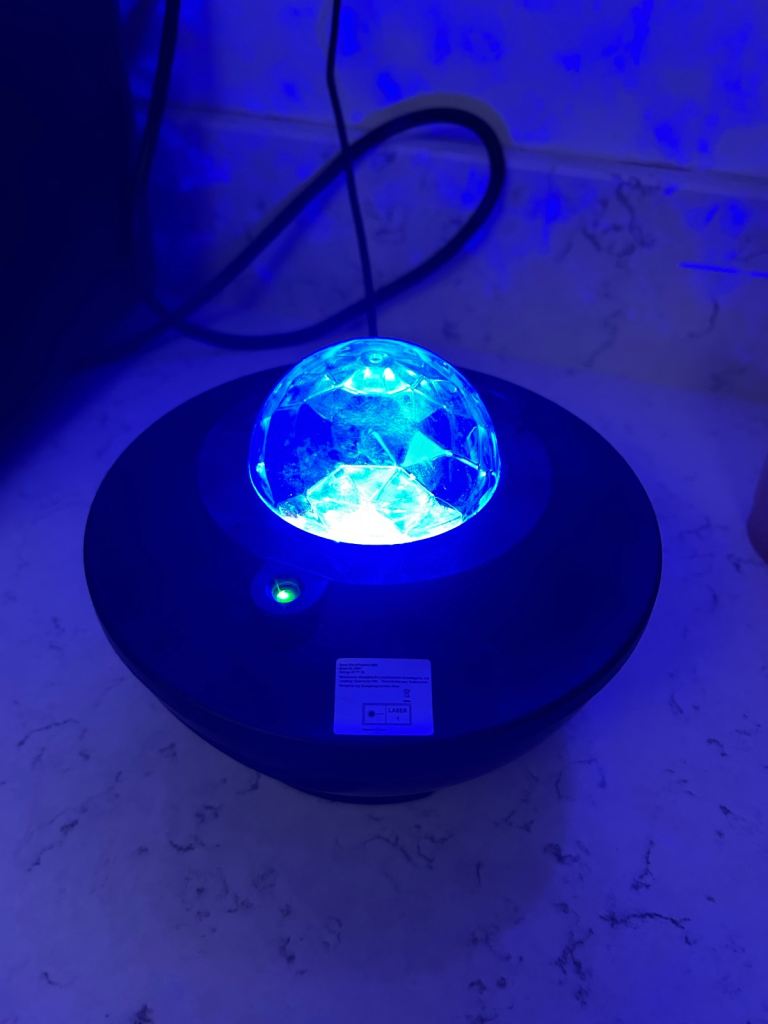 image for Night light with ceiling sparkles perfect condition 