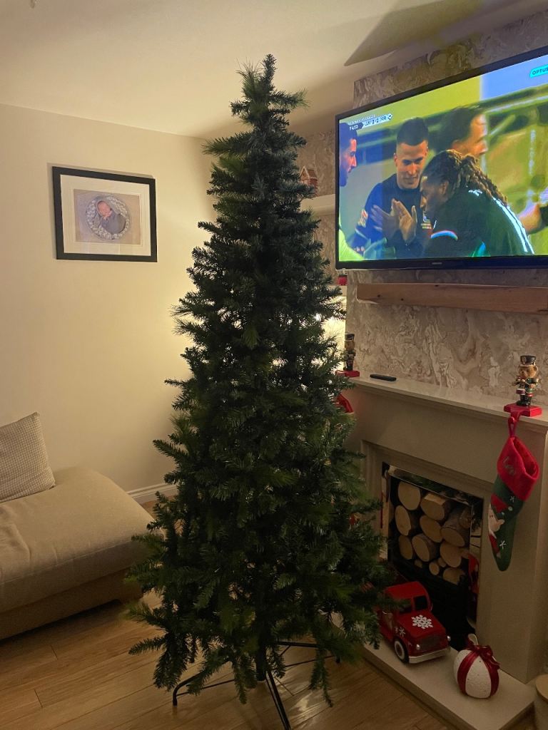 7.5 ft Christmas tree