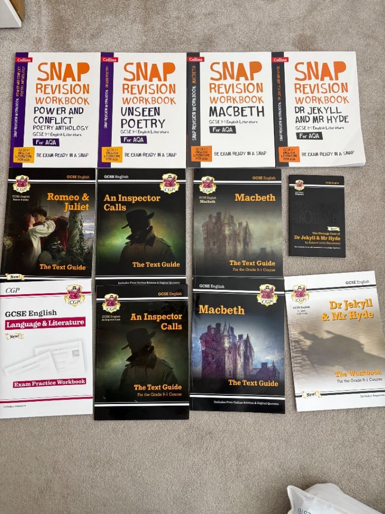 12 GCSE English revision books