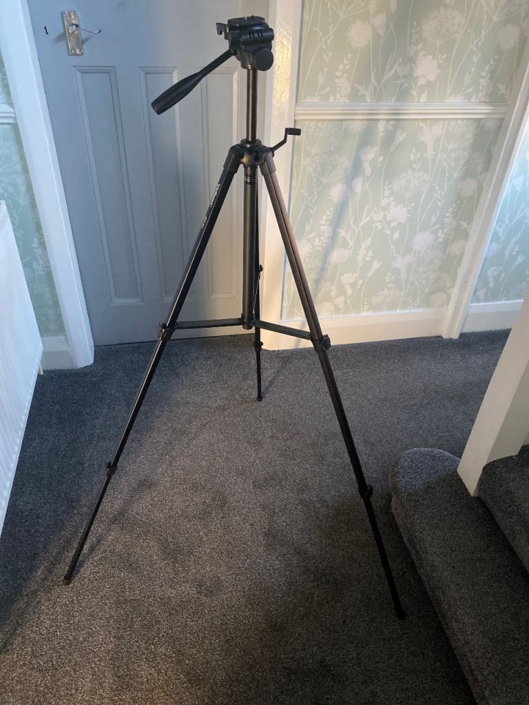 Camera tripod 