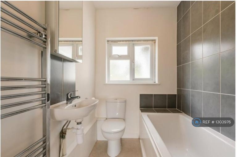 2 bedroom house in Amersham Road, Beaconsfield, HP9 (2 bed) (#1303976)