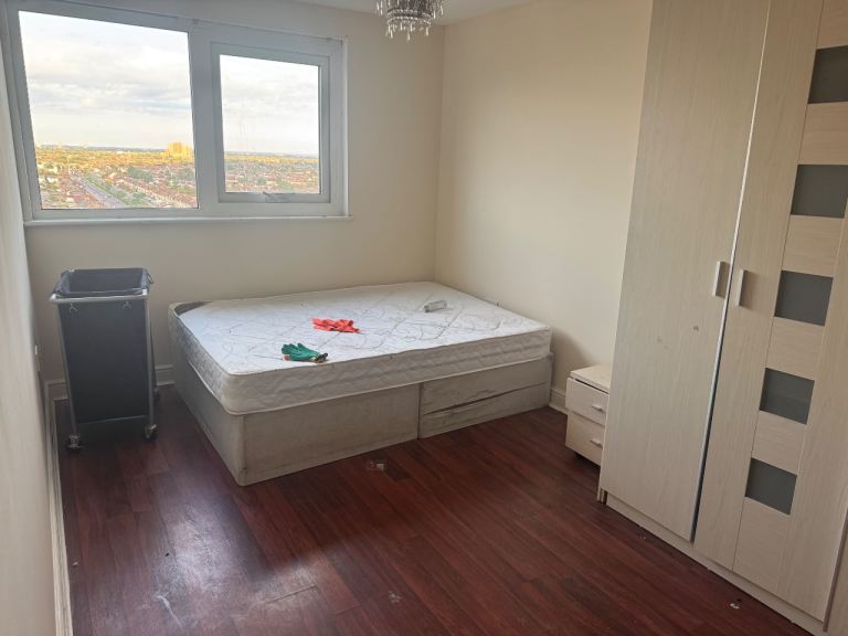 Double bedroom 