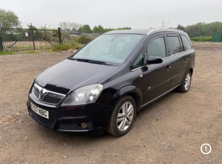 Vauxhall zafira 1.6 2007 black BREAKING FOR PARTS 