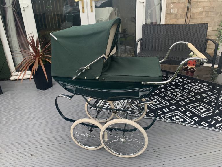 Silver cross dolls pram 