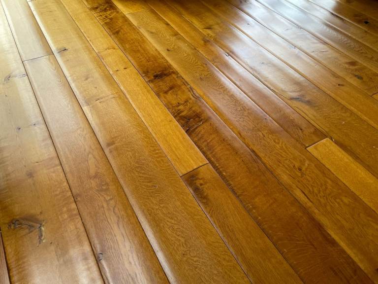Solid Oak Period Floor (Machells Classic Light Oak)