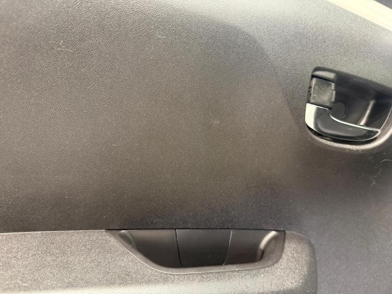 2019 Toyota AYGO 1.0 VVT-i x-play x-shift Euro 6 5dr HATCHBACK Petrol Automatic