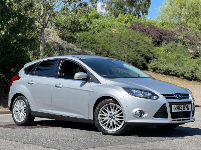 2013 Ford Focus 1.0T EcoBoost Zetec Euro 5 (s/s) 5dr HATCHBACK Petrol Manual
