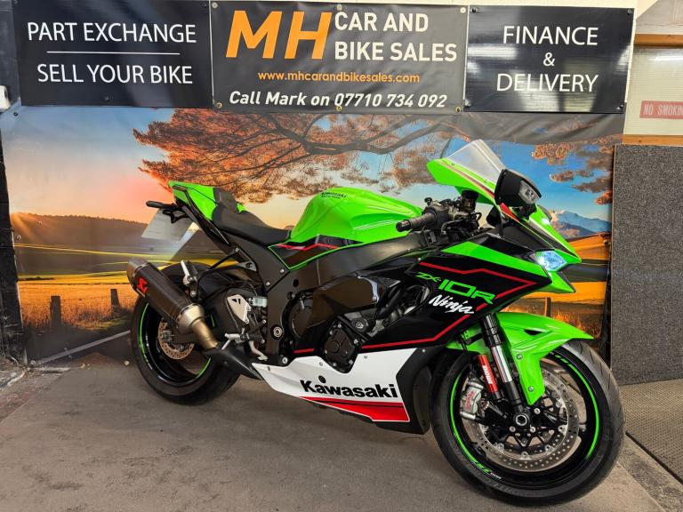 2022 Kawasaki NINJA ZX 10 R ABS KRT (Perf Ed) 6070 Miles Akrapovic Sharp Superbike Petrol Manual