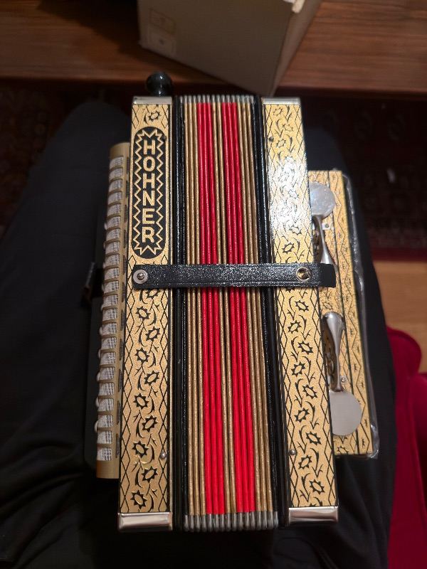 Hohner Accordion in Original Box – Good Condition