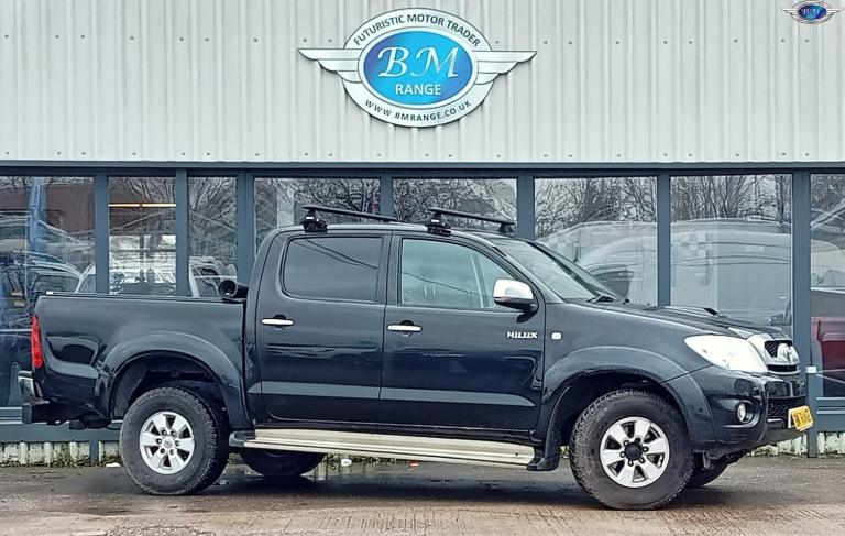 TOYOTA HILUX 2.5 D-4D HL3 Black Manual Diesel 2011
