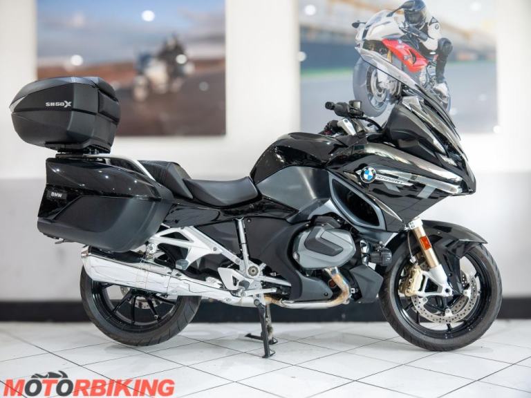 2024 (74) BMW R1250RT LE - Just 1,355 miles plus a host of extras!!
