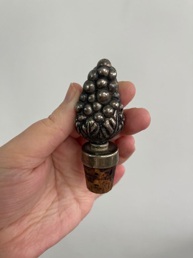 Vintage cork bottle stopper, wine cork stopper,wine cork with pewter grapes 