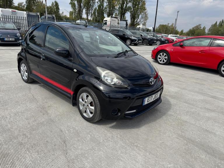 2013 Toyota AYGO 1.0 VVT-i Move with Style 5dr MMT HATCHBACK PETROL Automatic