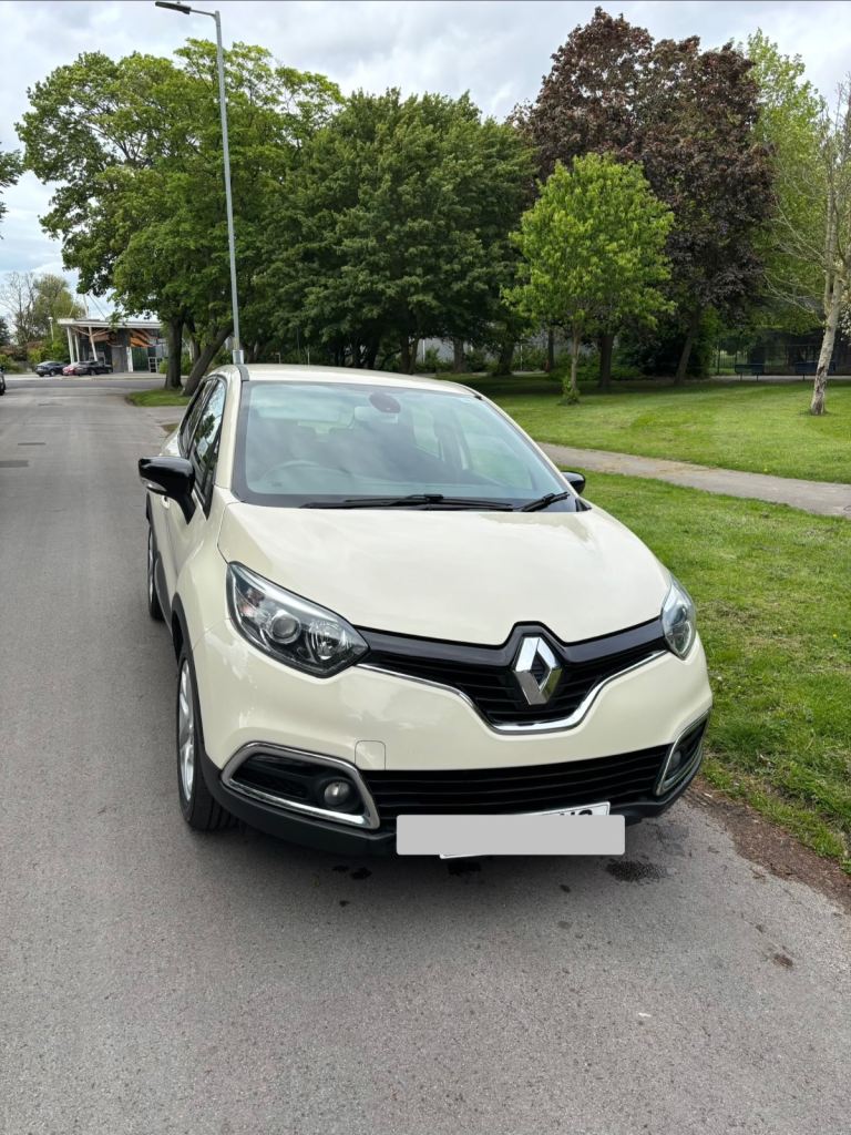 Renault, CAPTUR, Hatchback, 2015, Manual, 898 (cc), 5 doors