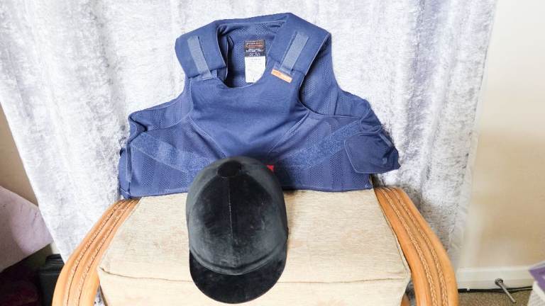 Airowear Reiver 010 Body Protector & Champion Riding Hat