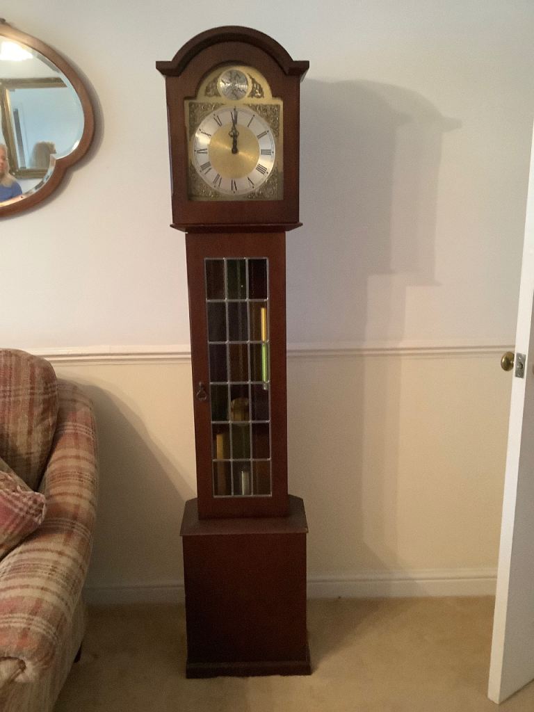 Traditional Grandfather Clock – Fair Condition, Wooden