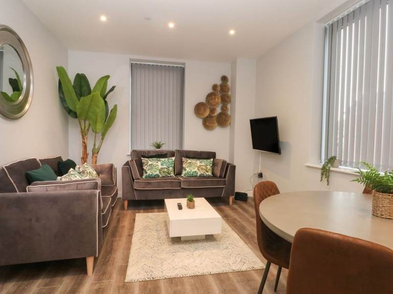 2 Bedroom Apartment to Let - Crosby, Liverpool (L22 0AD)