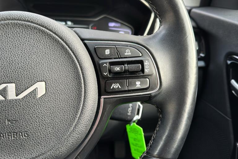  Kia Niro Plug In Hybrid 1.6 Gdi 8.9kwh 3 Suv 5dr Petrol Plug In Hybrid Dct