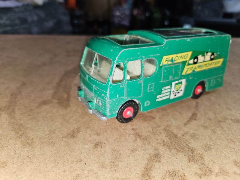 Vintage Matchbox king size racing car transporter 
