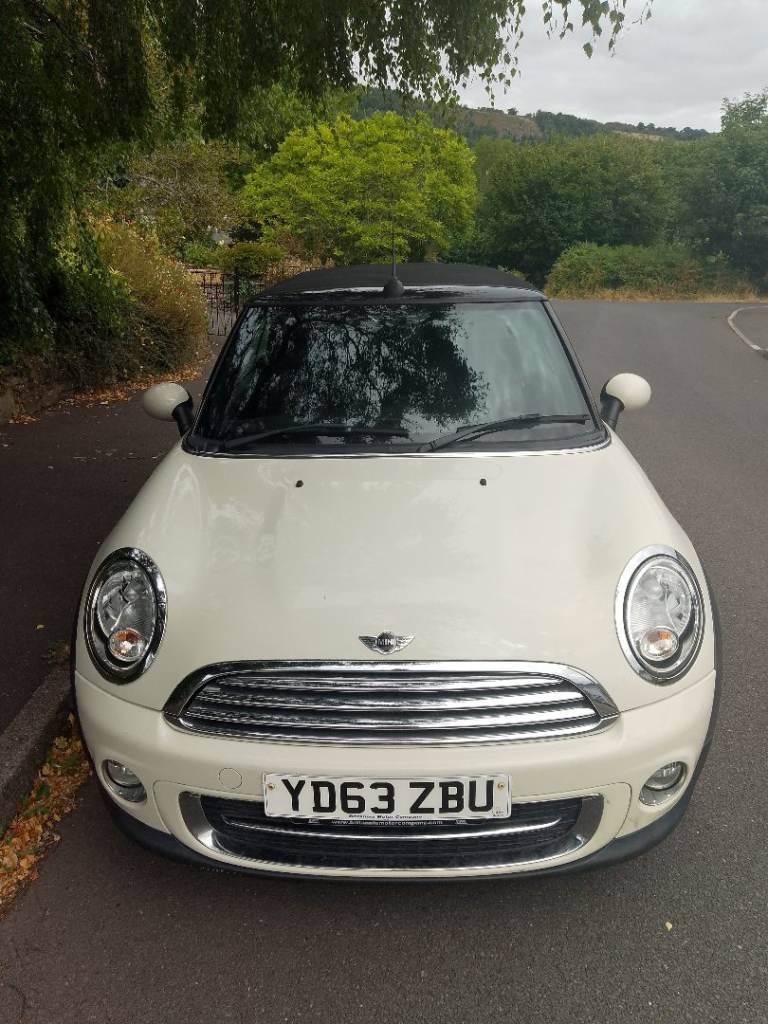 Mini, CONVERTIBLE, Convertible, 2013, Manual, 1598 (cc), 2 doors