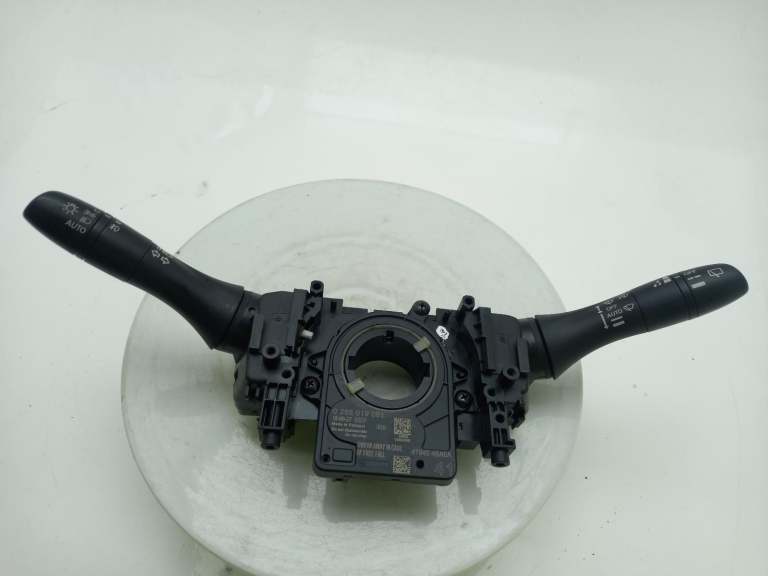 Nissan Qashqai Indicator/Wiper Combination Stalk 5604ea2b