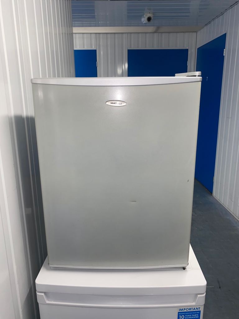Matsui countertop Fridge  with ice box  68 litre 