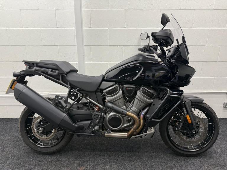 HARLEY DAVIDSON PAN AMERICA SPECIAL ** ADAPTIVE SUSP - LOW MILES - MAR 27 MOT **