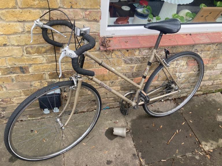 Vintage Raleigh bike
