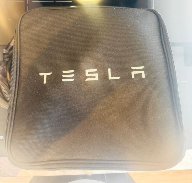 Tesla Home Charging Cable Bundle