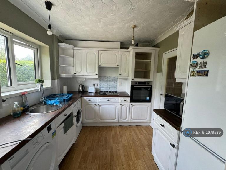 1 bedroom in Lionel Grove, Stoke-On-Trent, ST4 (#2978589)