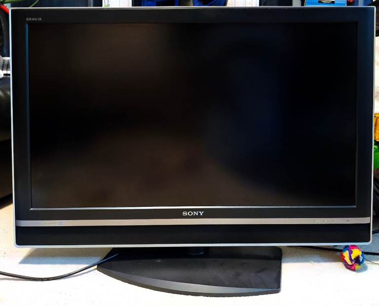 **Spare or Repairs - Sony Bravia LCD TV [KDL 40V2500]**