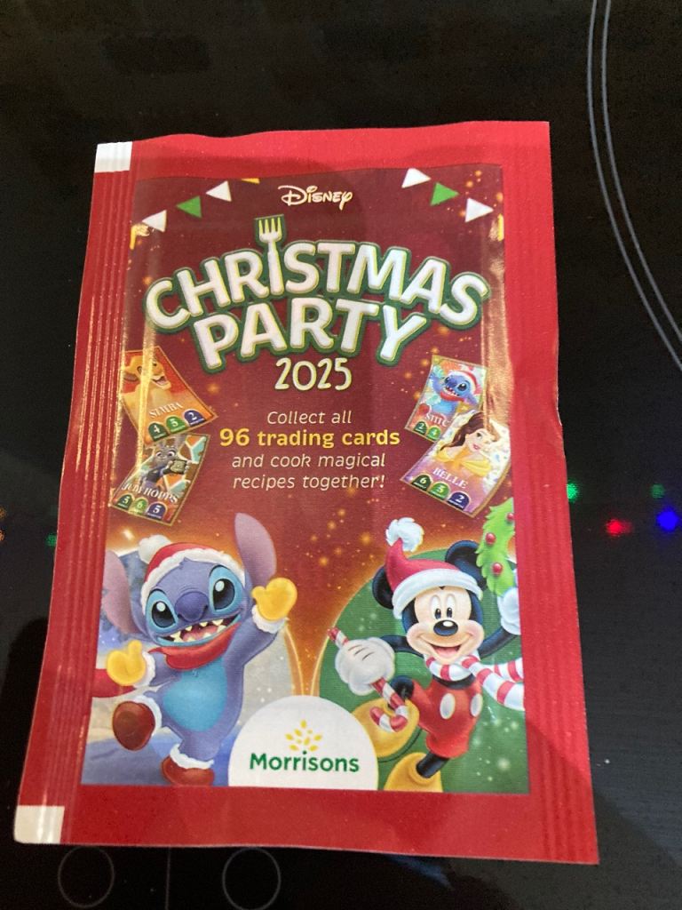 10 Christmas Party 2025 Trading Cards