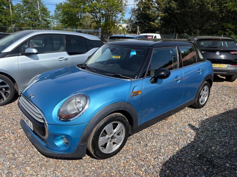 2014 MINI Hatch 1.5 Cooper 5dr Auto HATCHBACK PETROL Automatic