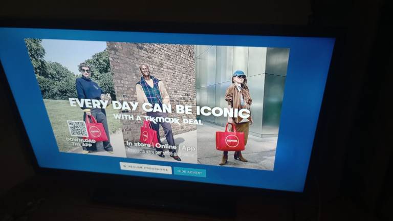 Panasonic TX-32C300B LCD TV – Good Condition