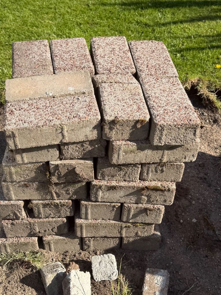 Free block bricks