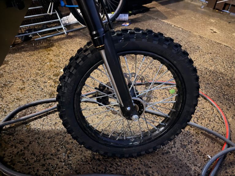 Vipcoo h3 dirt bike 4 weeks old bought it brand new 19th november 