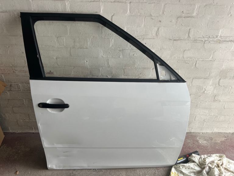 Skoda Fabia Car doors