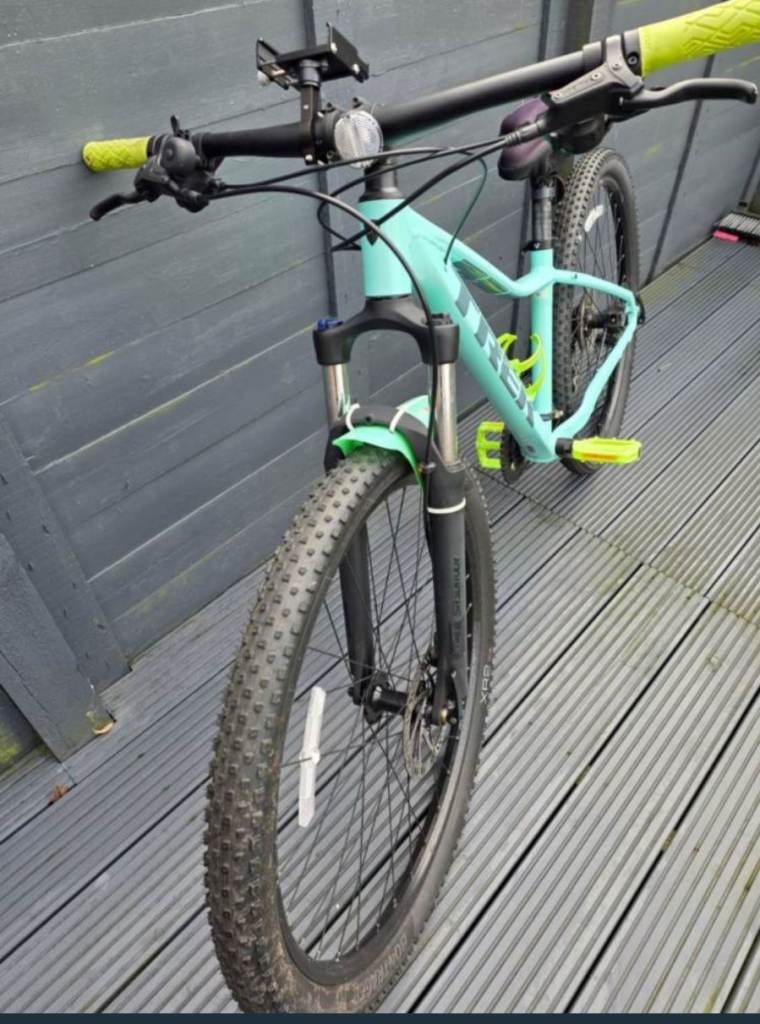 TREK womens mountain mint condition 
