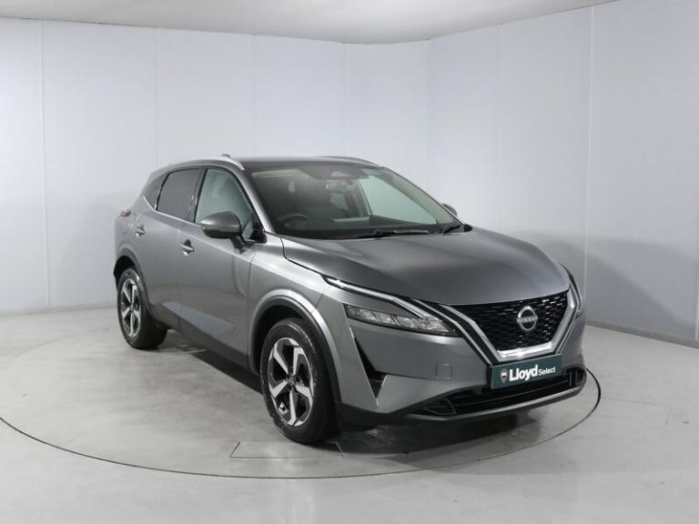 NISSAN QASHQAI 1.3 DiG-T MH N-Connecta 5dr