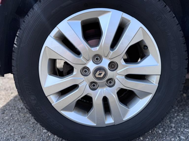 2022 Renault Trafic 2.0 DCI Sport 150BHP LL30 LWB. Same as Nissan Primastar. 