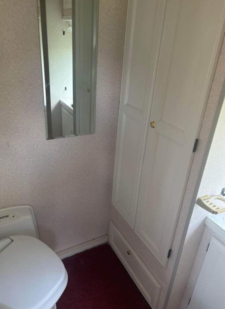 Bailey pageant champagne