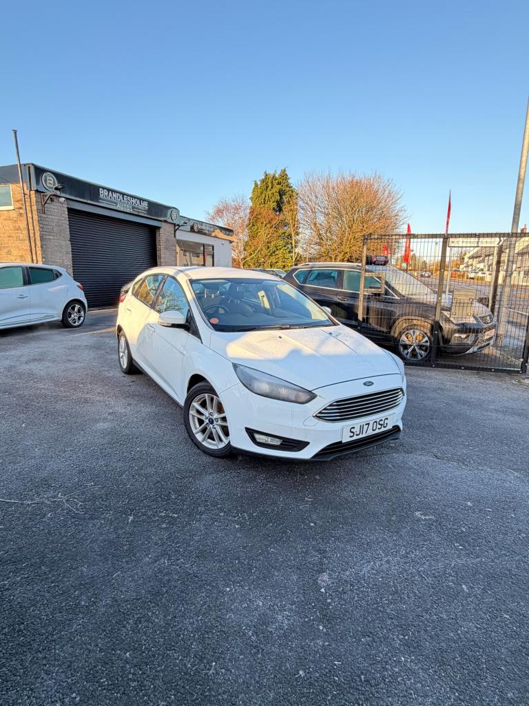 2017 Ford Focus 1.0 EcoBoost Zetec 5dr HATCHBACK Petrol Manual