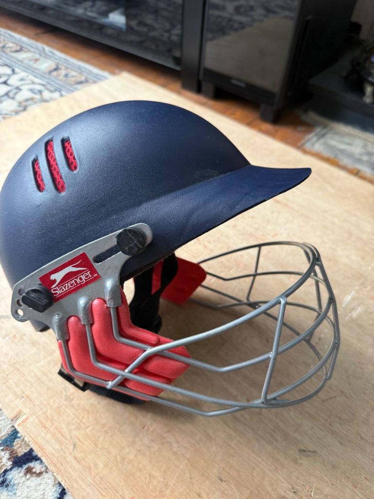 Slazenger Pro International Cricket Helmet