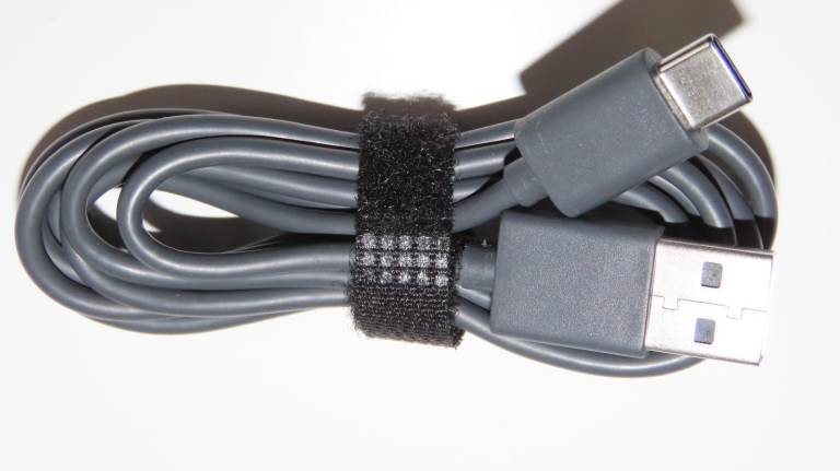 NEW Logi USB-A to USB-C Cable Grey 135cm Reversible Mobile Macbook Chromebook Laptops Drives Charge